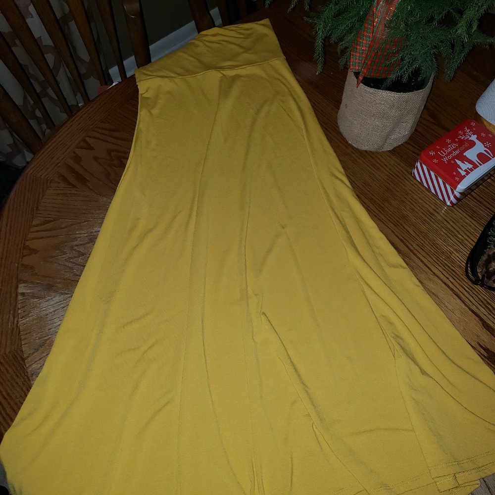 Lularoe mustard yellow skirt size xs
